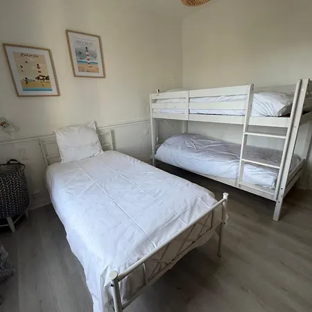 House With Garden, Terrace, Garden, Sea 300 M Away