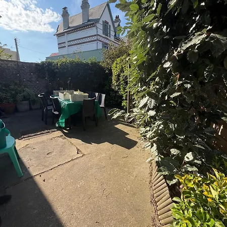 House With Garden, Terrace, Garden, Sea 300 M Away * Berck