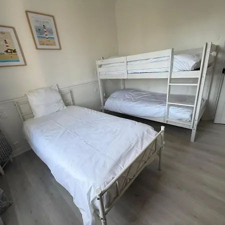 Villa House With Garden, Terrace, Garden, Sea 300 M Away