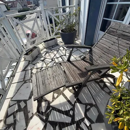 House With Garden, Terrace, Garden, Sea 300 M Away *